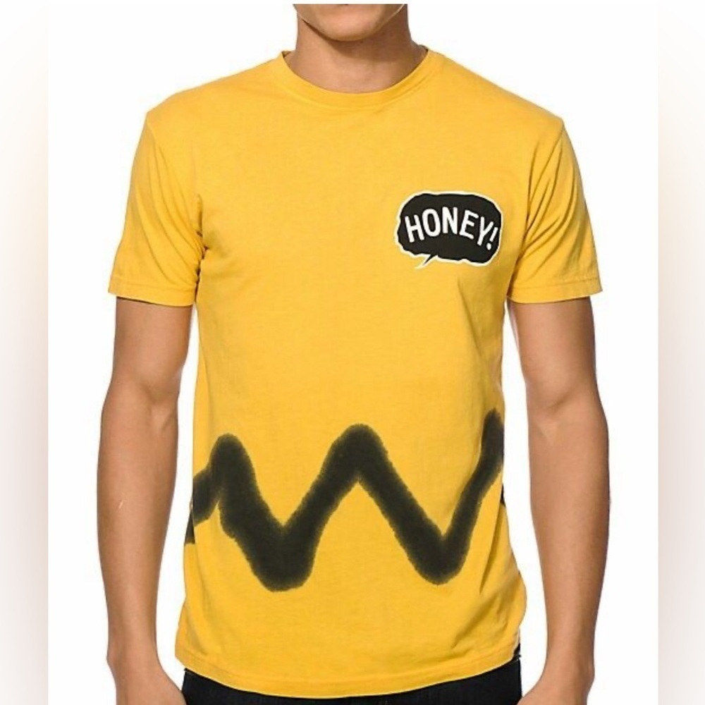 Honey Brand Co Yellow Charlie Brown‎ Zig Zag Graphic T-Shirt Mens Small NWT